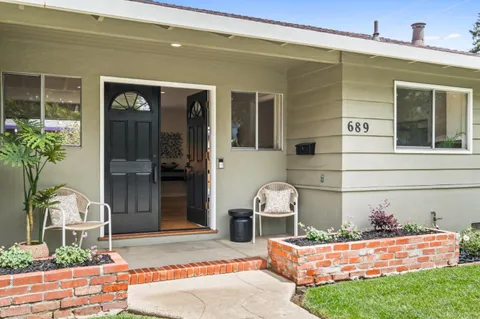 $1,550,000 | 689 Bayport Avenue, San Carlos, CA 94070