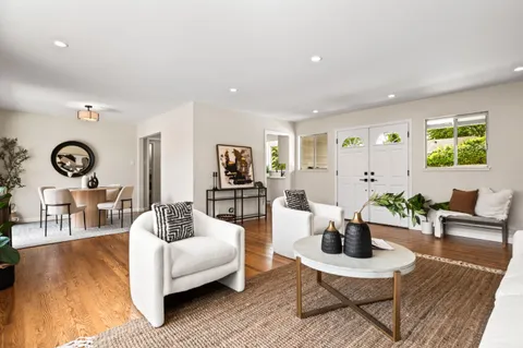 $1,550,000 | 689 Bayport Avenue, San Carlos, CA 94070