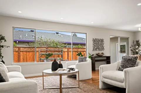 $1,550,000 | 689 Bayport Avenue, San Carlos, CA 94070