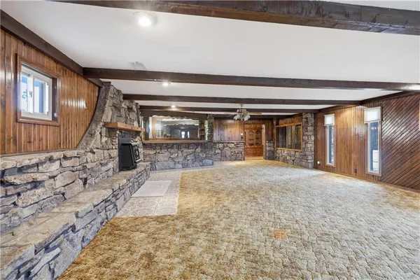 $650,000 | 1055 South 200th Street, Pittsburg, KS 66762