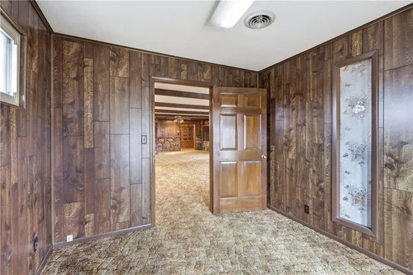 $650,000 | 1055 South 200th Street, Pittsburg, KS 66762
