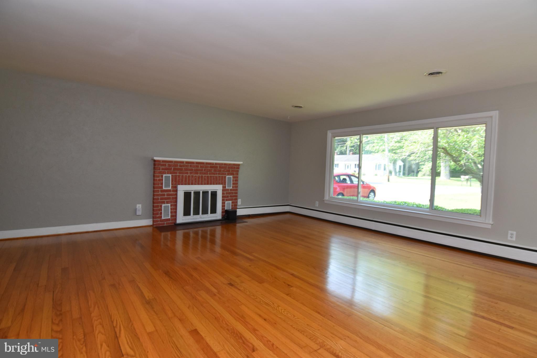 45938 Rolling Road Lexington Park, MD 20653 - Photo 5 of 30 Family Room