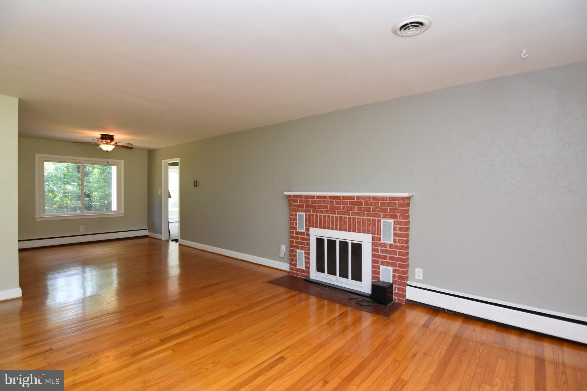 45938 Rolling Road Lexington Park, MD 20653 - Photo 6 of 30 Family Room