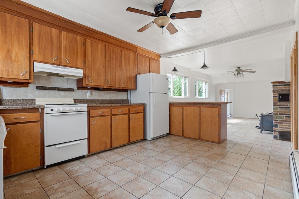 66B Lake Attitash Road Amesbury, MA 01913 - Photo 5 of 37 Gallery Image 5