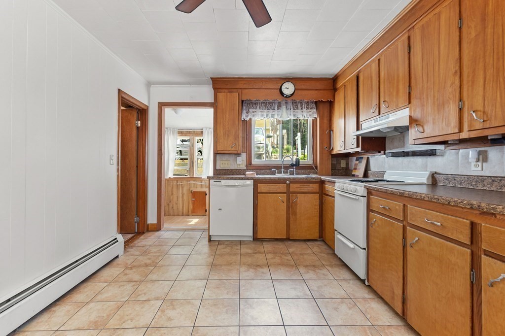 66B Lake Attitash Road Amesbury, MA 01913 - Photo 7 of 37 Gallery Image 7