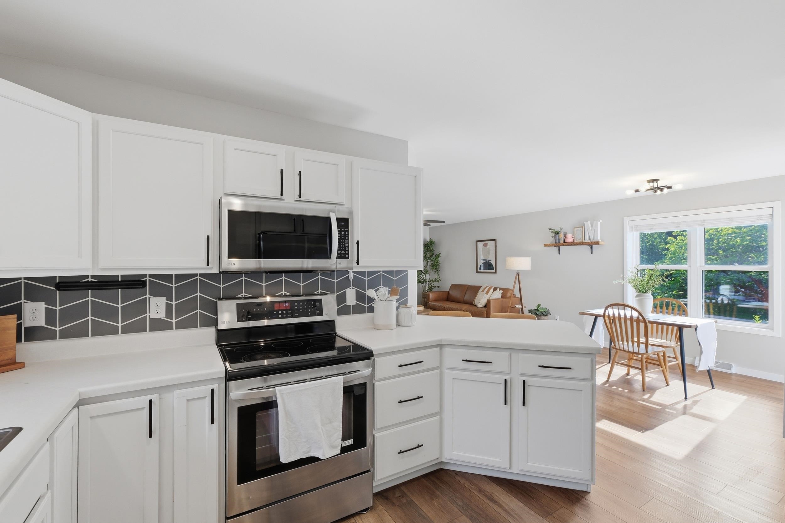1271 Gas Light Sun Prairie, WI 53590 - Photo 23 of 71