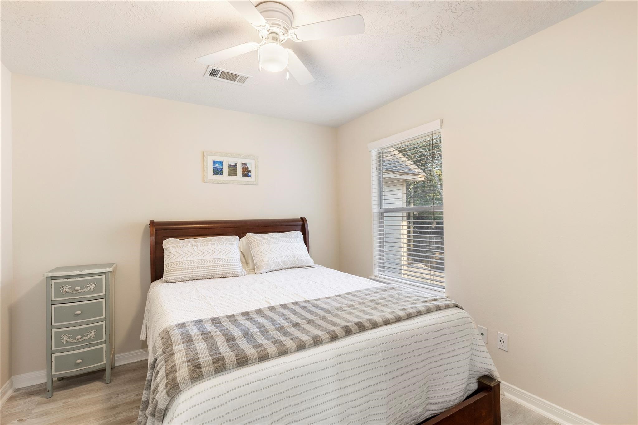 207 Foster Street Tomball, TX 77375 - Photo 9 of 15