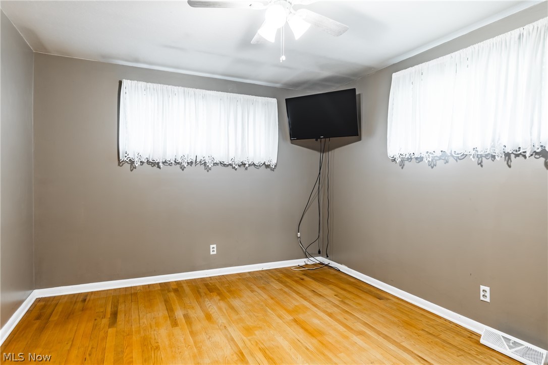 11410 Dupont Road Washington, WV 26181 - Photo 17 of 28
