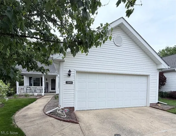 $300,000 | 1945 Deerhaven Lane, Broadview Heights, OH 44147