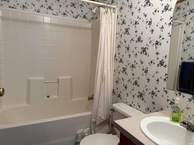 $549,900 | 5752 Tunnelton Road, Bedford, IN 47421