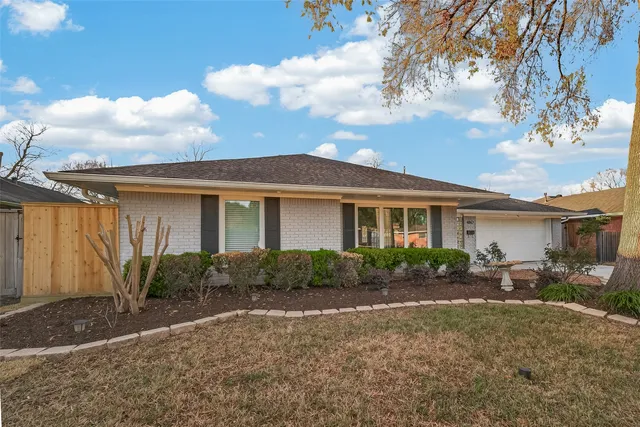 $405,000 | 4862 Creekbend Drive, Houston, TX 77035