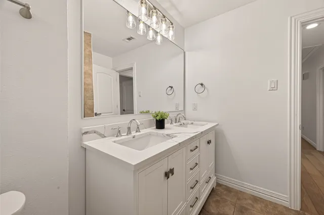 $405,000 | 4862 Creekbend Drive, Houston, TX 77035