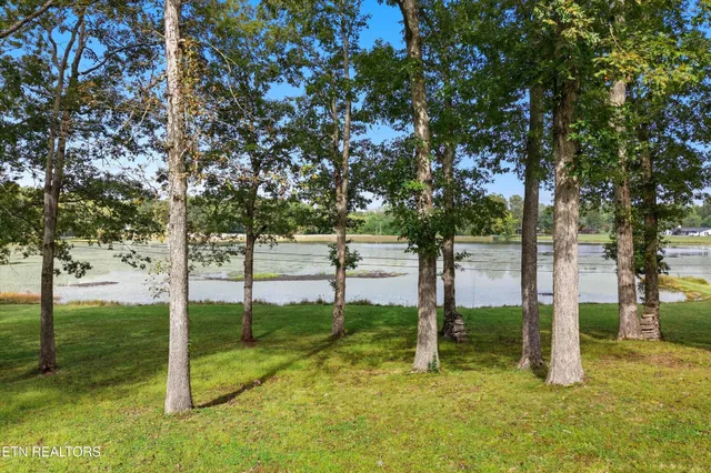 $650,000 | 605 South Lake Drive, Oneida, TN 37841