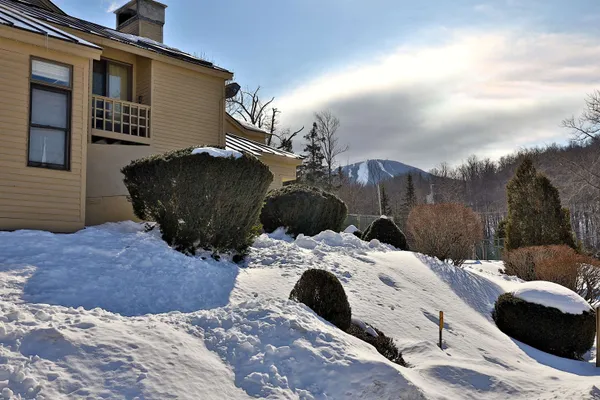 $440,000 | 106 Fox Holw Villiage, Unit C4, Mendon, VT 05751