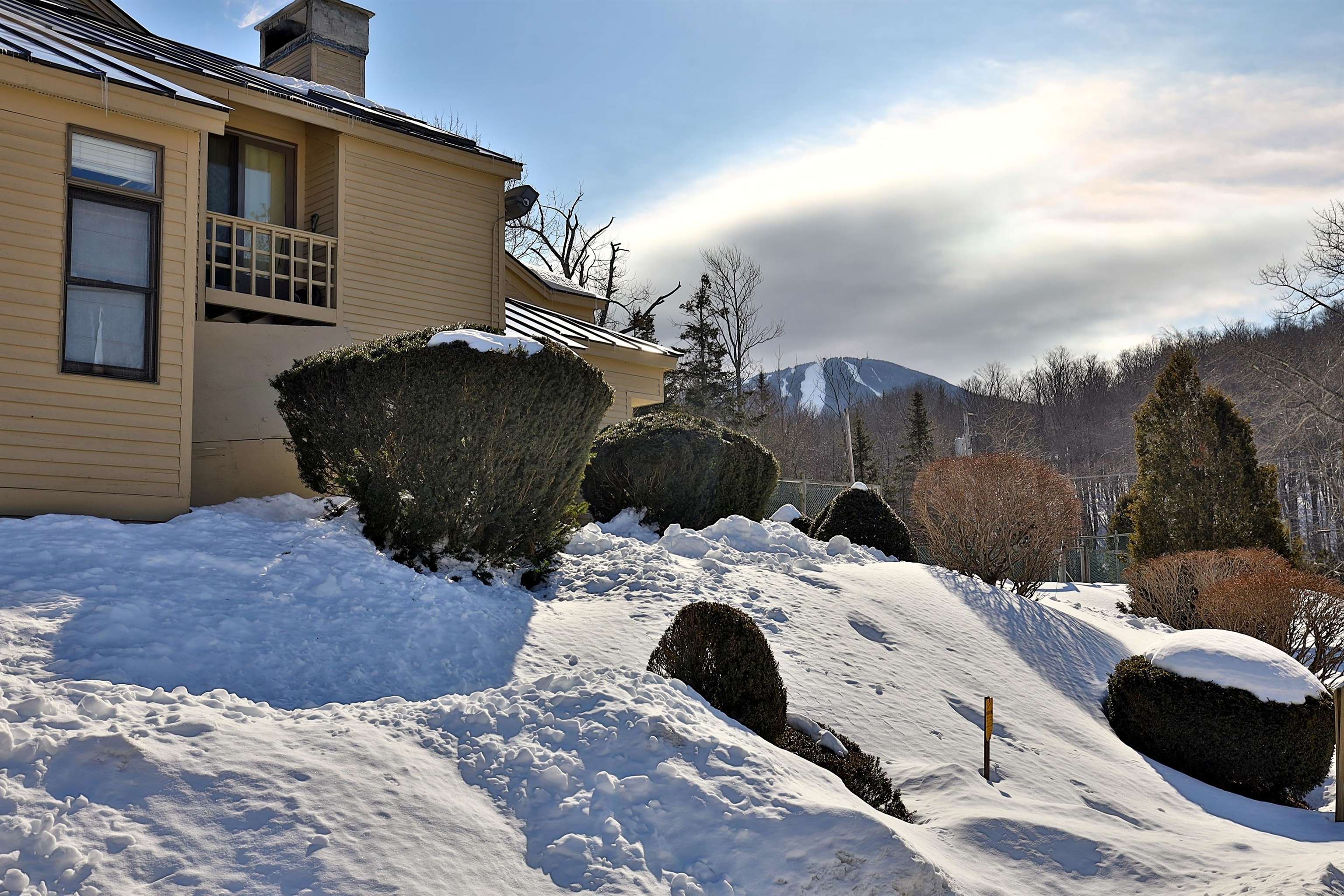 106 Fox Holw Villiage, Unit C4 Mendon, VT 05701 - Photo 3 of 26