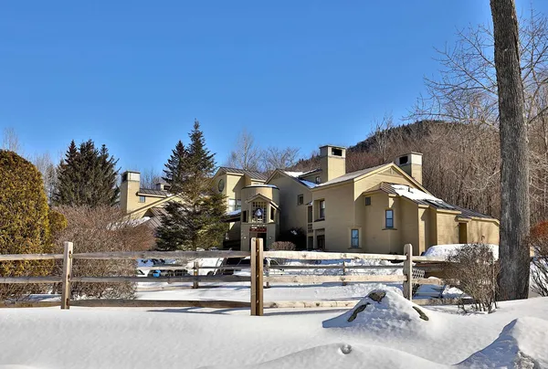 $440,000 | 106 Fox Holw Villiage, Unit C4, Mendon, VT 05751