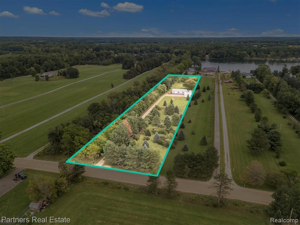 15477 South Duffield Road Byron, MI 48418 - Photo 3 of 36 Gallery Image 3