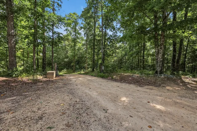 $499,000 | 208 Kro Hollow Road, Hohenwald, TN 38462