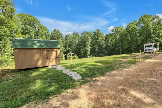 $499,000 | 208 Kro Hollow Road, Hohenwald, TN 38462