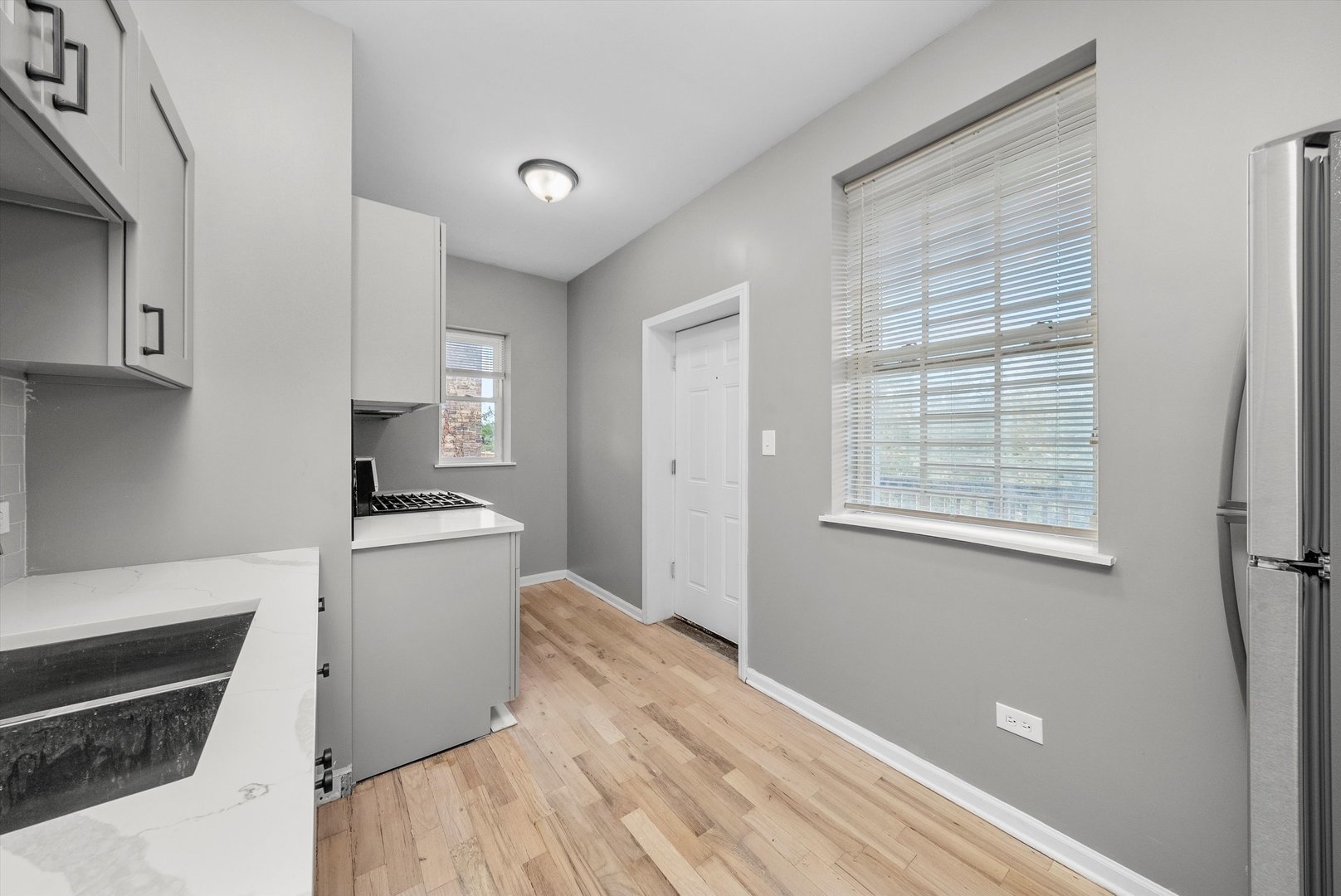 7127 South Normal Boulevard Chicago, IL 60621 - Photo 6 of 20 Gallery Image 6
