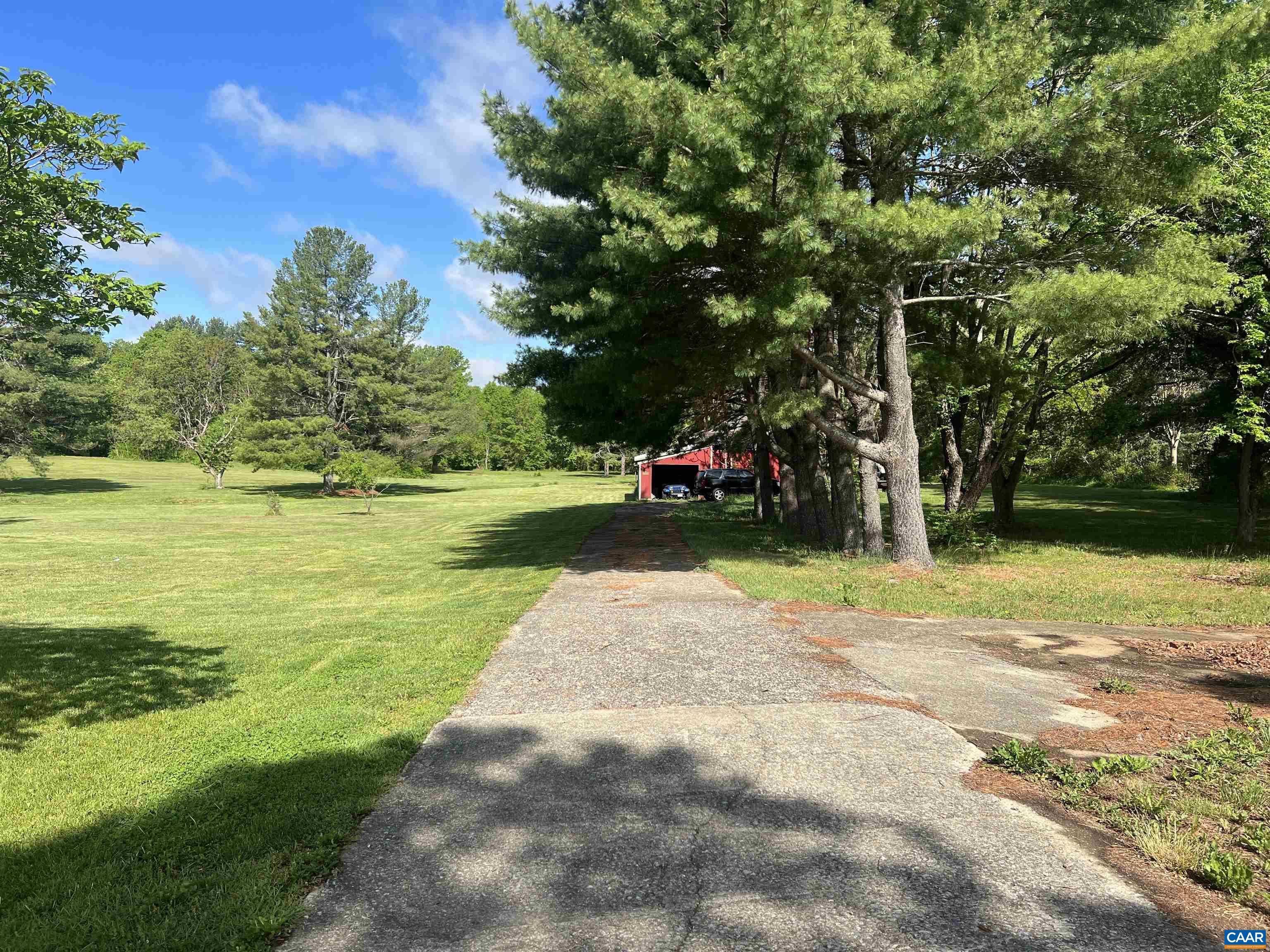 19 Mathews Lane Lyndhurst, VA 22952 - Photo 3 of 70 a view of a yard with an outdoor space