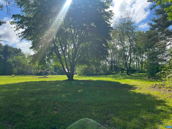 $250,000 | 19 Mathews Lane, Lyndhurst, VA 22952