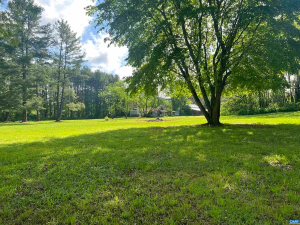 $250,000 | 19 Mathews Lane, Lyndhurst, VA 22952