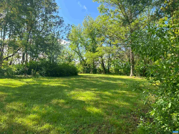 $250,000 | 19 Mathews Lane, Lyndhurst, VA 22952