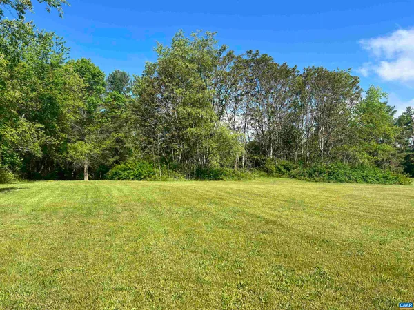 $250,000 | 19 Mathews Lane, Lyndhurst, VA 22952