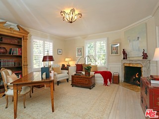 910 Foothill Road Beverly Hills, CA 90210 - Photo 13 of 17