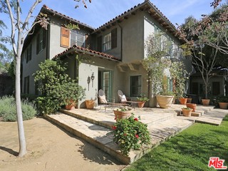 910 Foothill Road Beverly Hills, CA 90210 - Photo 14 of 17