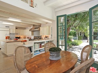 910 Foothill Road Beverly Hills, CA 90210 - Photo 6 of 17
