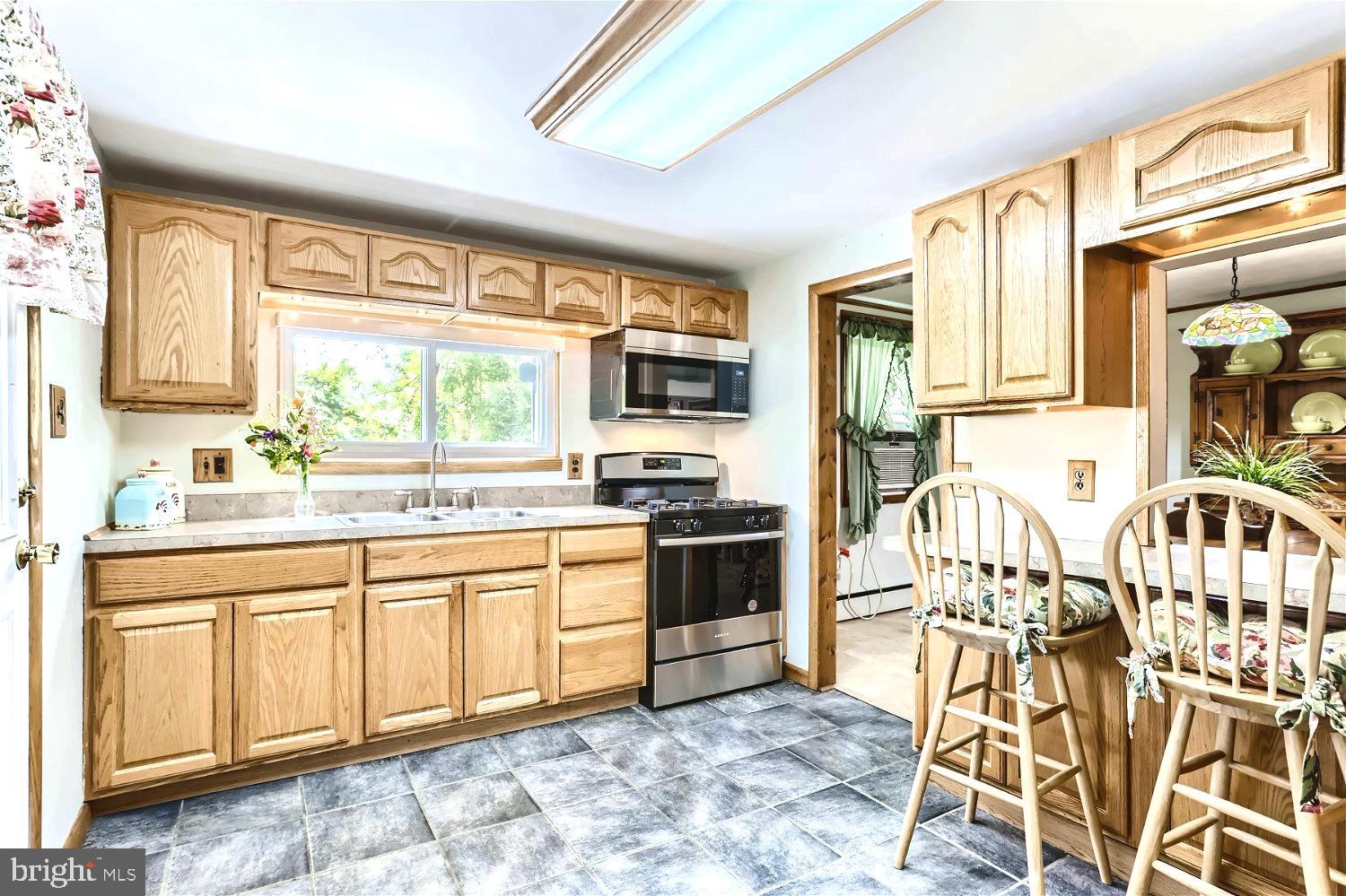 7919 Underhill Road Rosedale, MD 21237 - Photo 8 of 29 Eat-In Kitchen with New Appliances