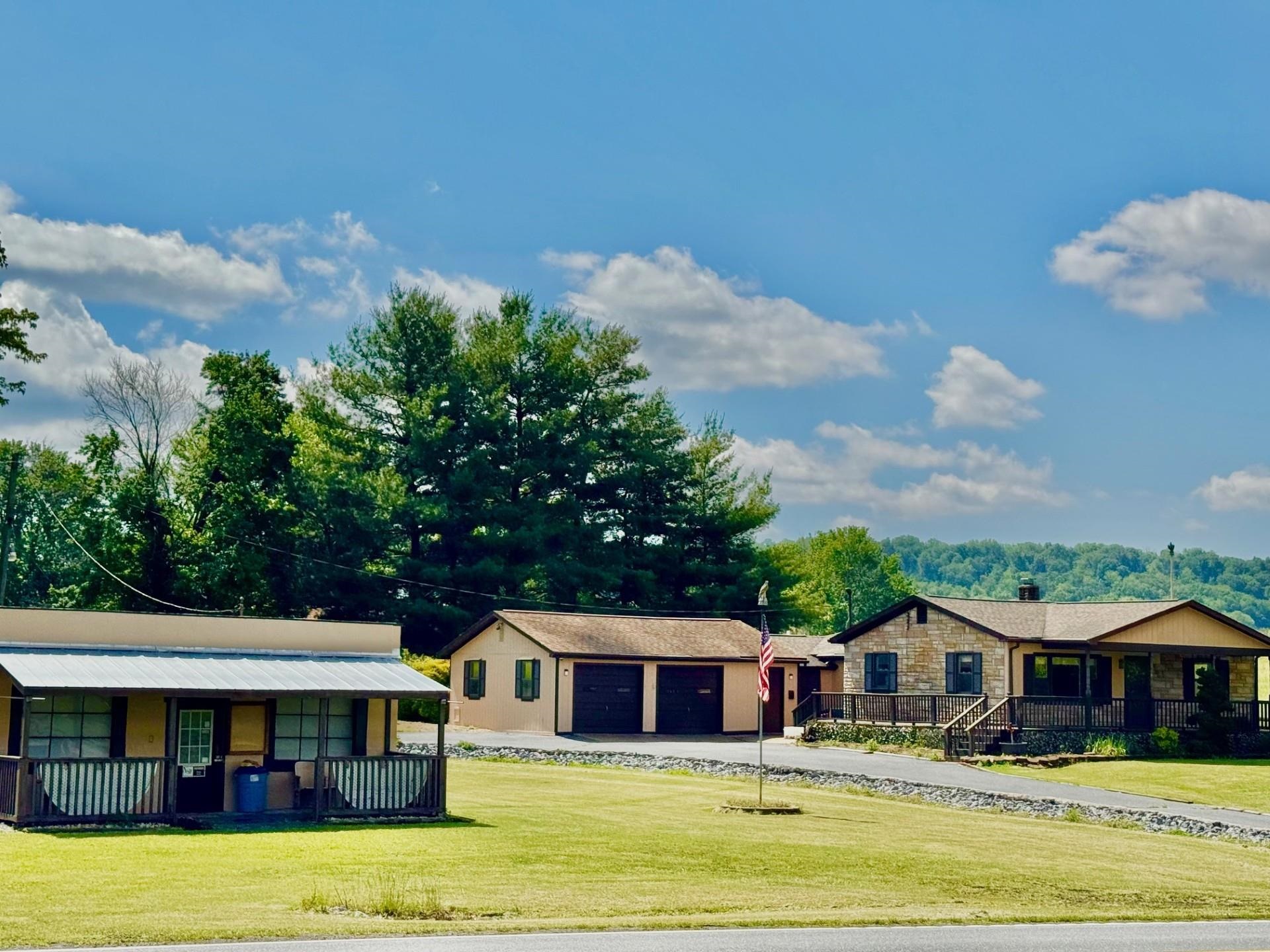 34 Fellowship Road Harrisonburg, VA 22802 - Photo 1 of 28 Gallery Image 1