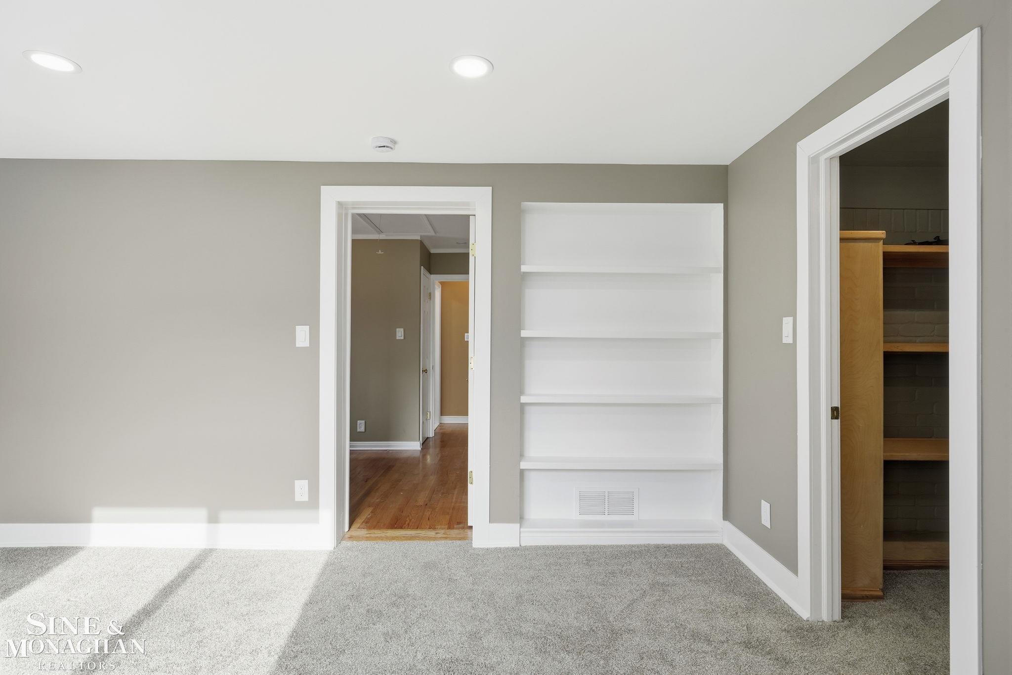 1641 Hampton Road Grosse Pointe Woods, MI 48236 - Photo 29 of 70
