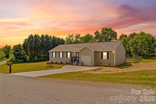 $347,000 | 104 Sandtrap Drive, Statesville, NC 28677