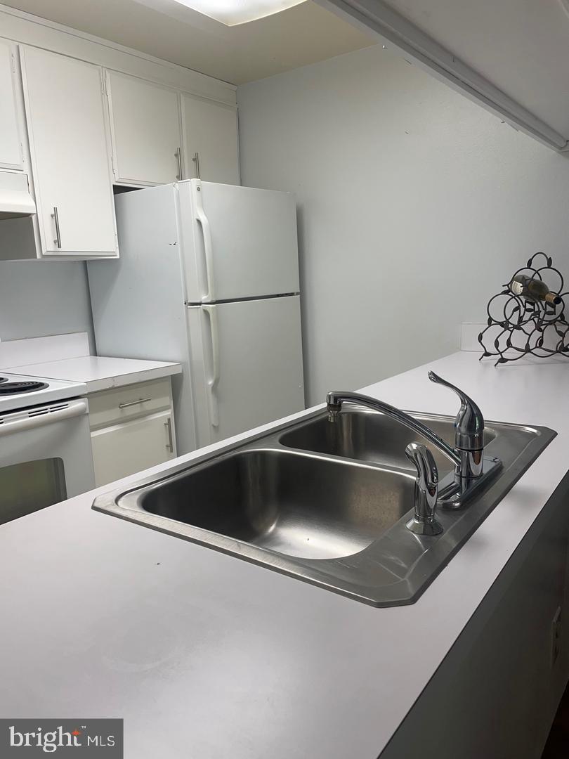3322 Chiswick Court, Unit 611F Silver Spring, MD 20906 - Photo 2 of 11