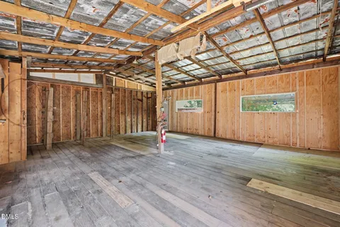 $250,000 | 2112 U Highway South, Hillsborough, NC 27278