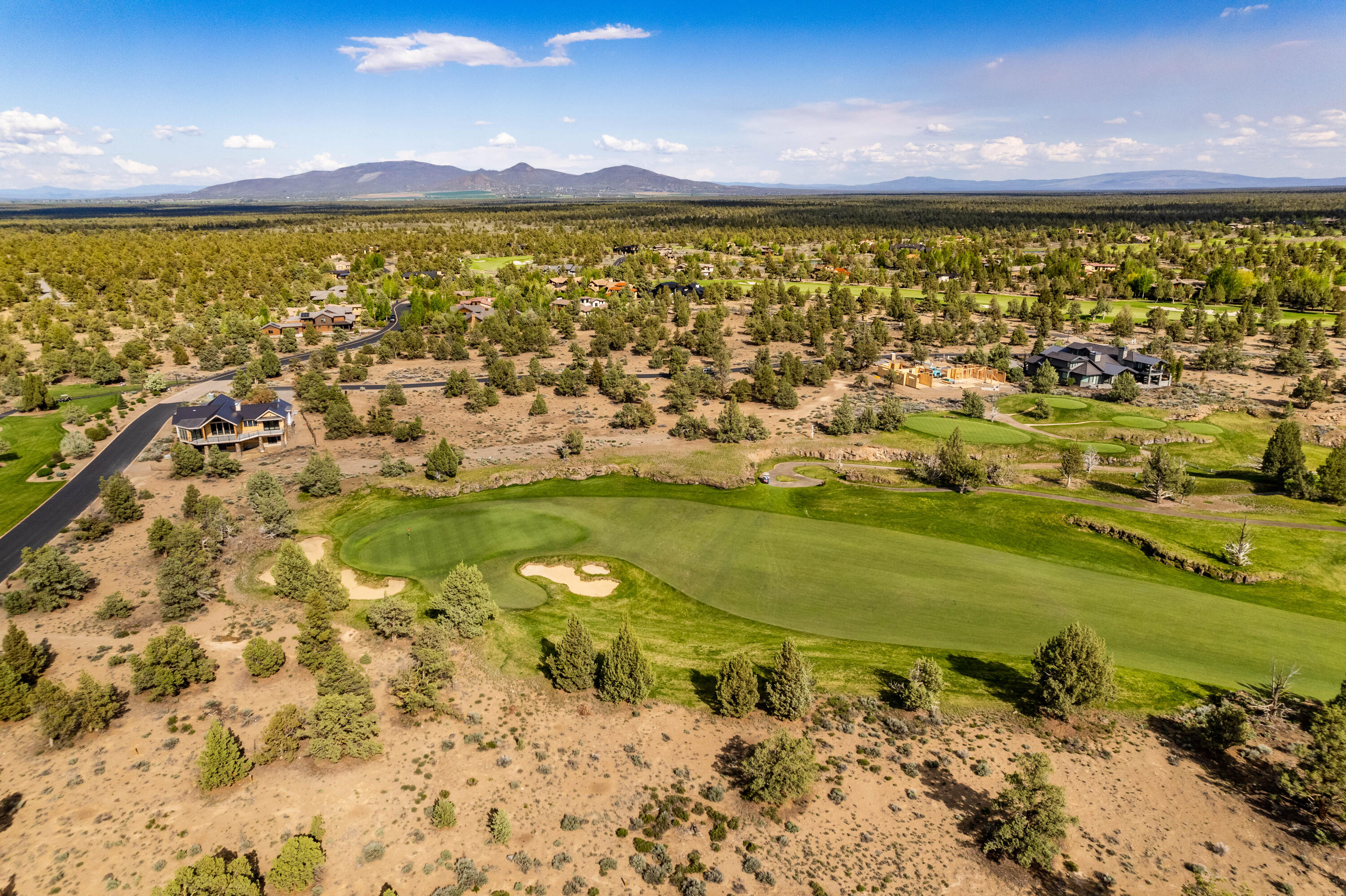 22933 Canyon View Loop, Unit LOT 186 Bend, OR 97701 - Photo 16 of 28 16.Pronghorn Lot 186-22