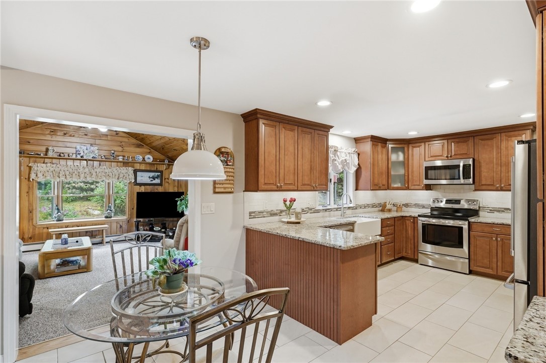 19 Mt Hygeia Road Foster, RI 02825 - Photo 7 of 48