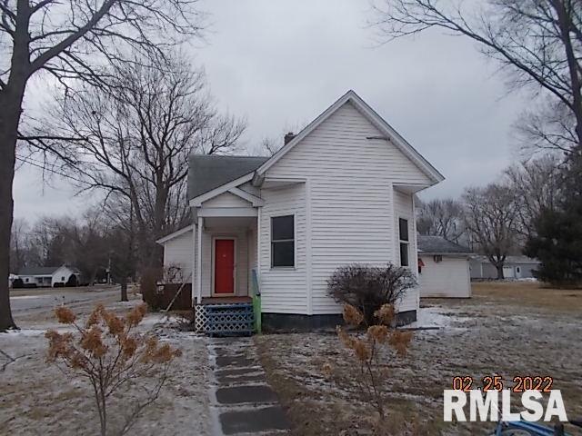 312 4th Street Farmersville, IL 62533 - Photo 2 of 11