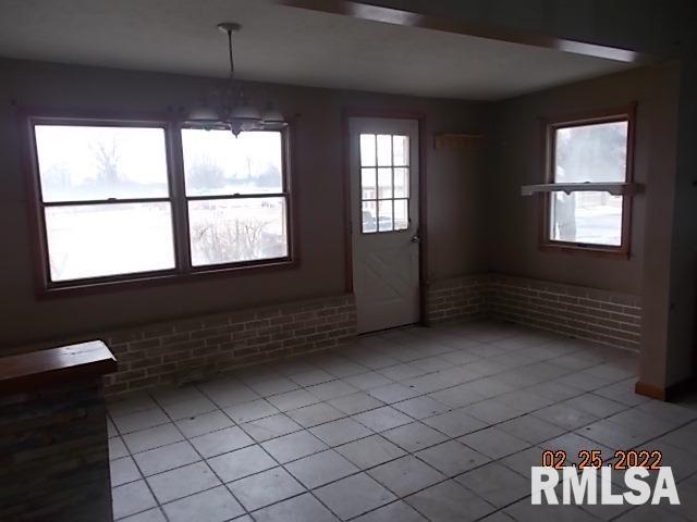 312 4th Street Farmersville, IL 62533 - Photo 4 of 11