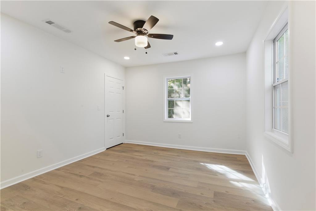 1015 Sims Street Southwest Atlanta, GA 30310 - Photo 26 of 41