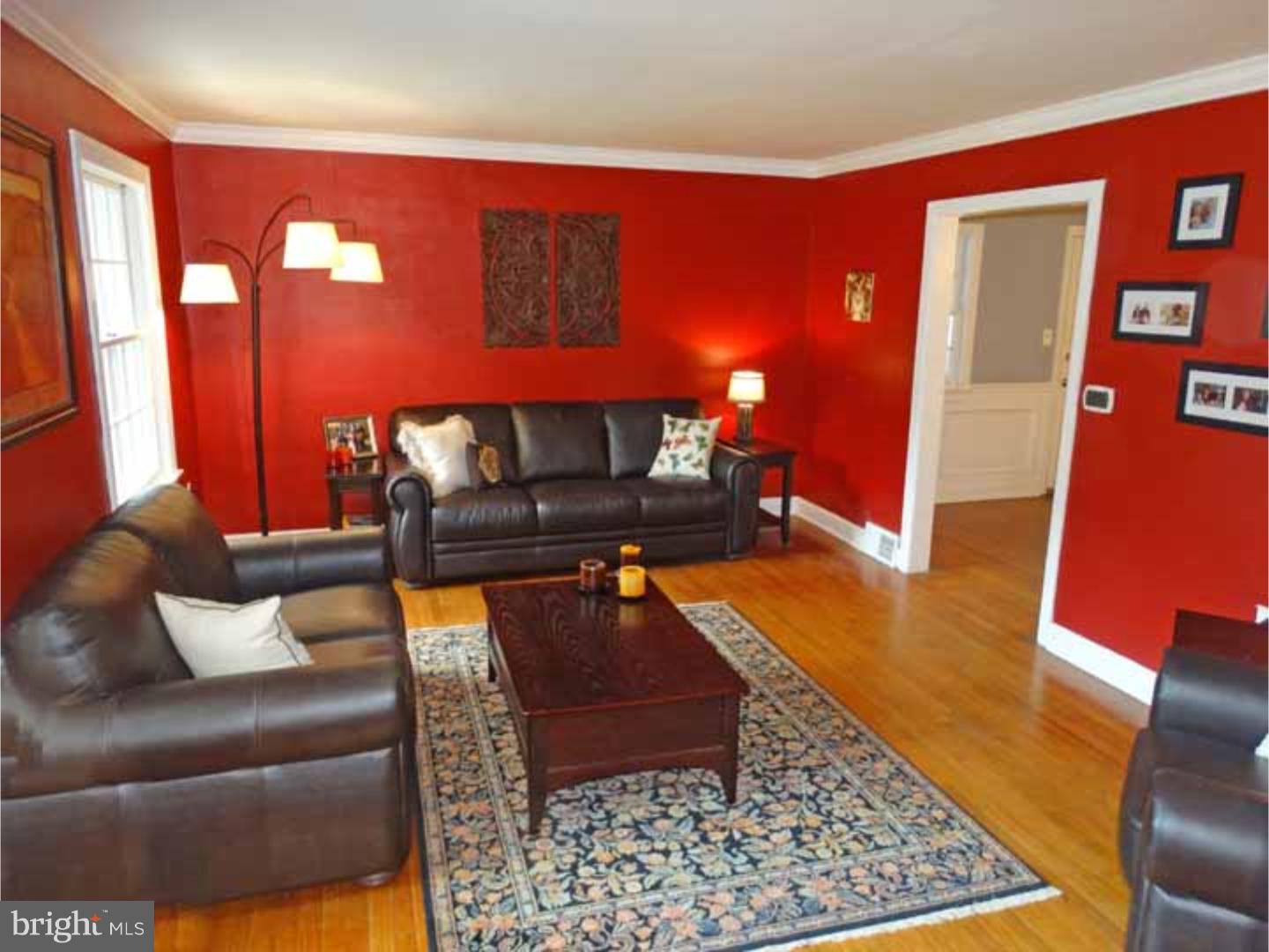 10 Kenmore Road Yardley, PA 19067 - Photo 3 of 25 Gallery Image 3