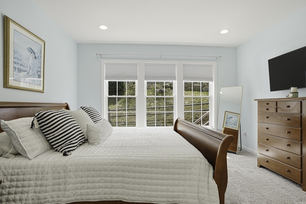 8 Jackson Drive, Unit 8 Upton, MA 01568 - Photo 23 of 41