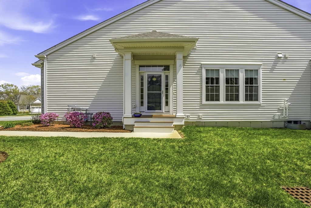 8 Jackson Drive, Unit 8 Upton, MA 01568 - Photo 36 of 41