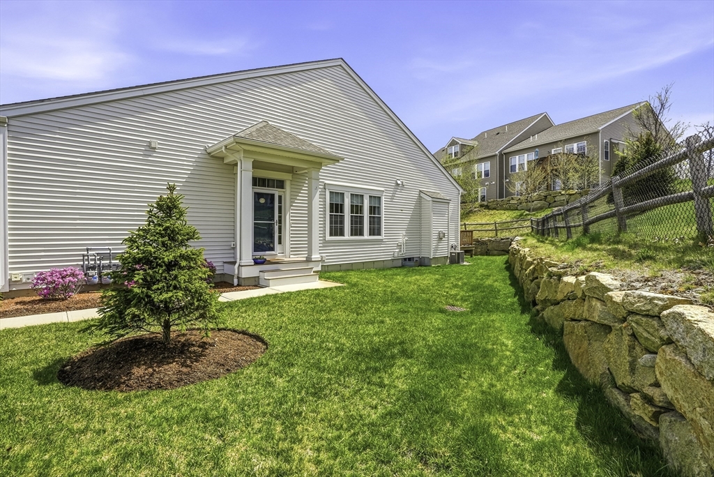 8 Jackson Drive, Unit 8 Upton, MA 01568 - Photo 37 of 41