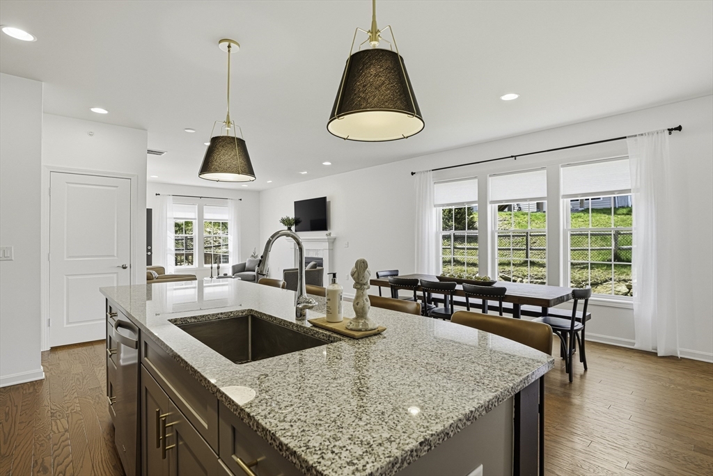 8 Jackson Drive, Unit 8 Upton, MA 01568 - Photo 6 of 41