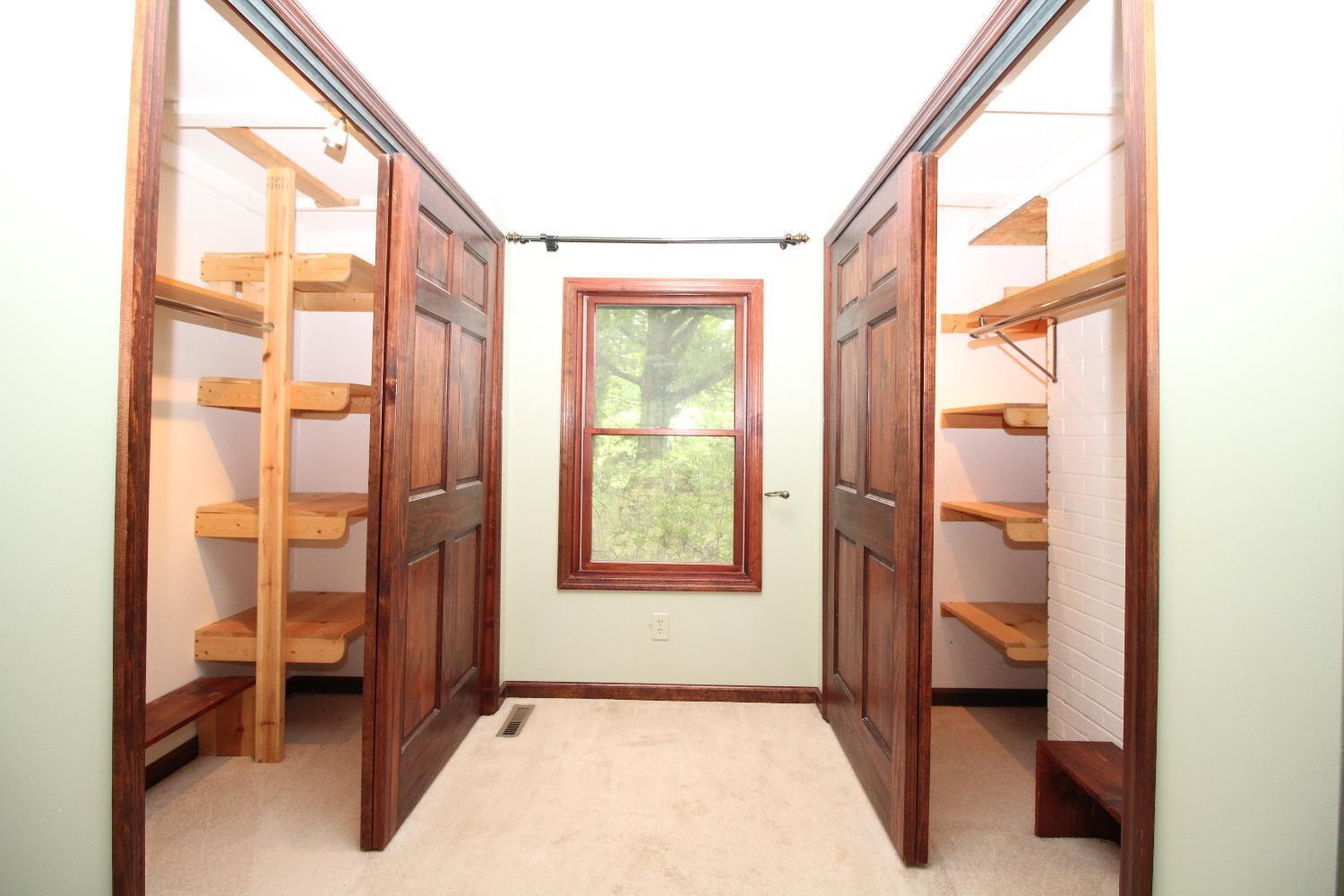 8581 Livingston Road Cincinnati, OH 45251 - Photo 12 of 35 Gallery Image 12