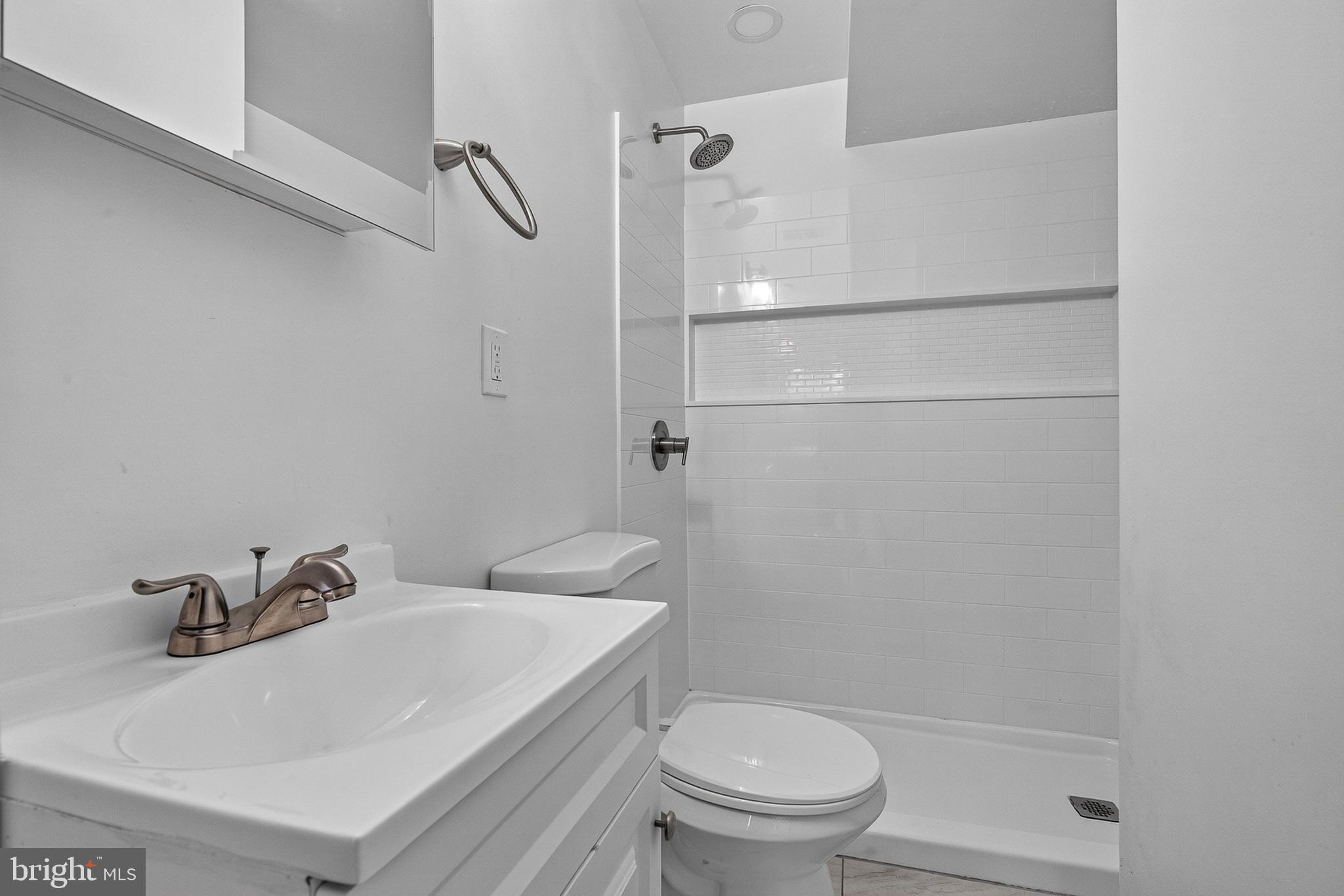 3805 8th Street Baltimore, MD 21225 - Photo 15 of 36